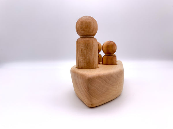 Wooden Boat & Pegs