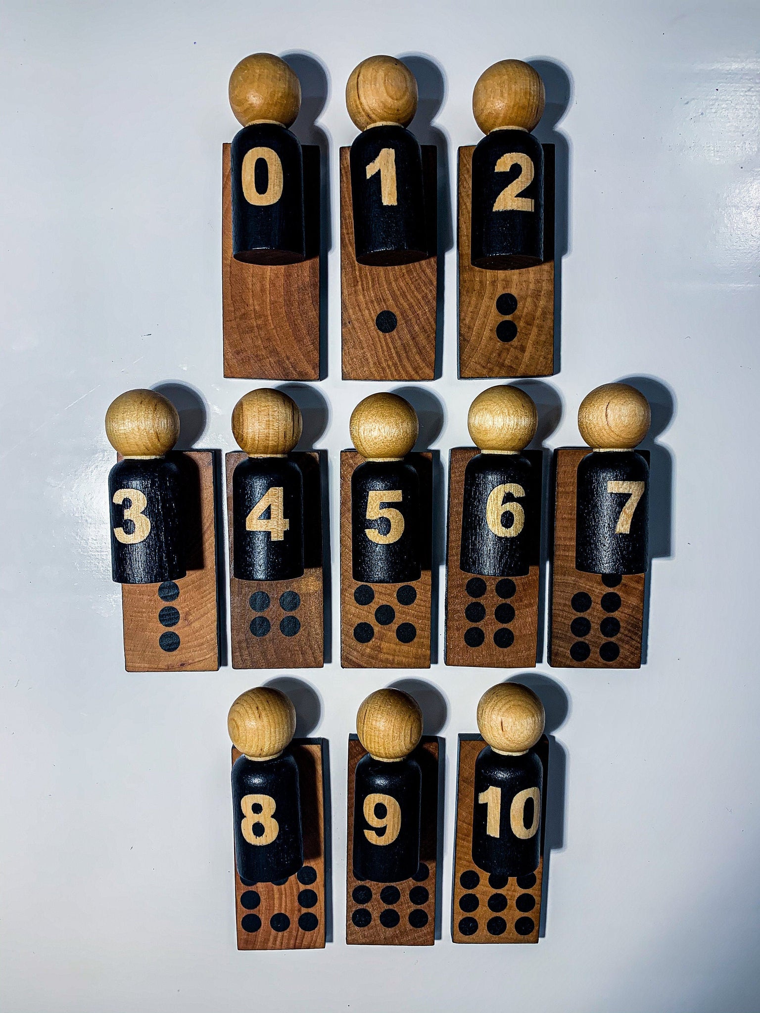 Minimalist Number Matching Peg Dolls - 0-10